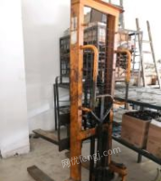 浙江金华工厂不做了出售几台升降机  看货议价,能正常使用,可分开卖.