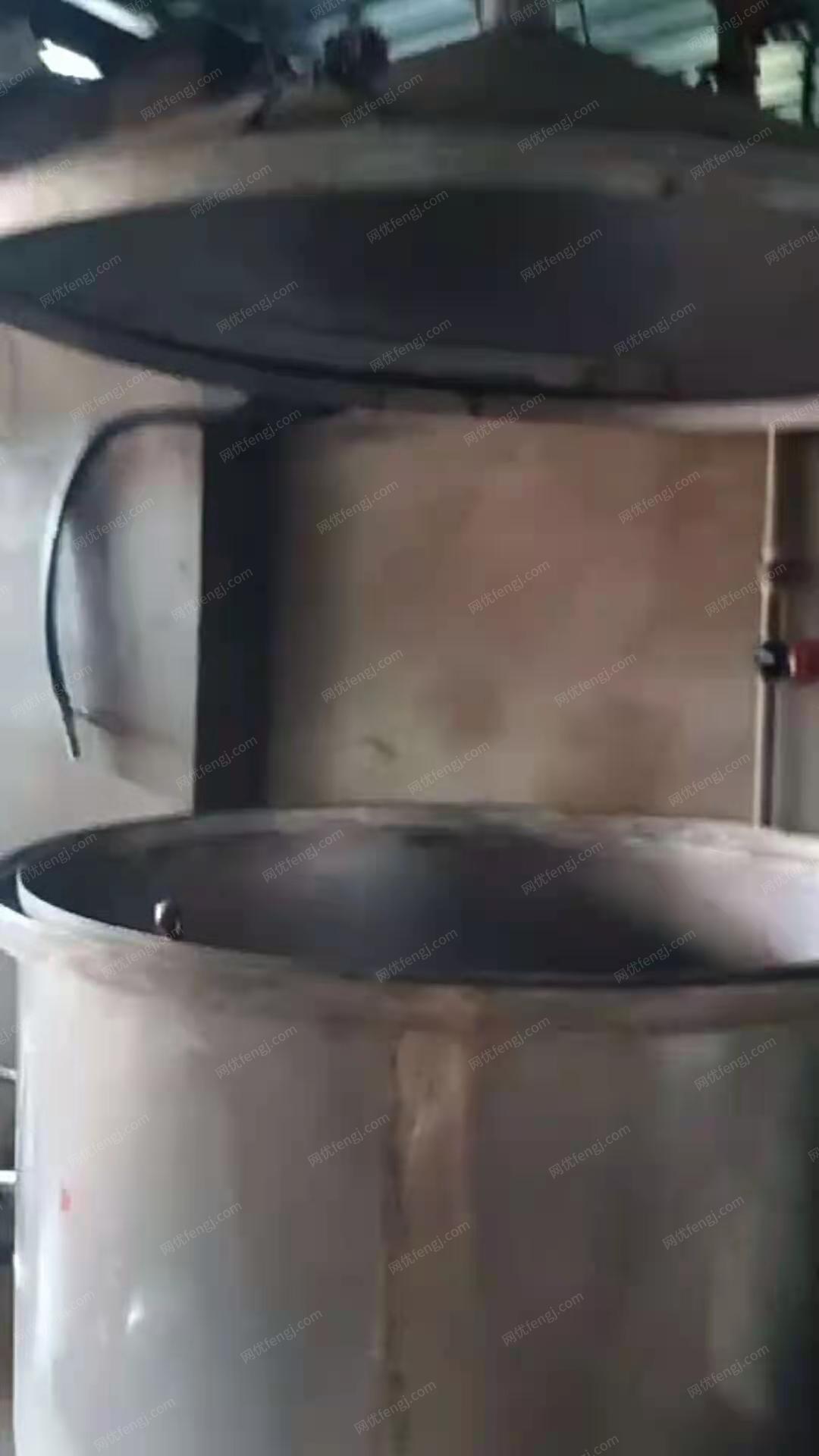 厂家（急）出售烧炭环保锅炉1台，做洒蒸锅1台