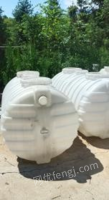 湖南永州本厂己倒闭，低价出售闲置水塔三十个方一个，磨具三吨，塑料桶1.5方100多个