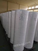 无纺布厂处理积压库存卫生巾原材料(无纺布)200吨