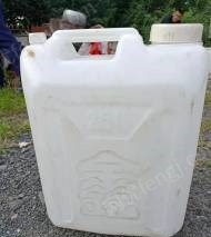 黑龙江哈尔滨50斤塑料桶 出售 共200个