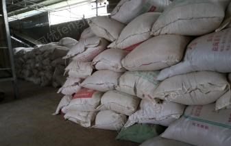 重庆彭水区出售锯木粉，水分10个  约有10多吨  长期有货,看货议价 