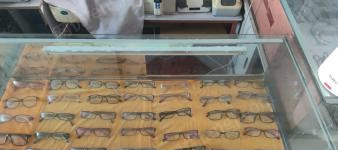 山东青岛整体配套眼镜设备4000一套出售