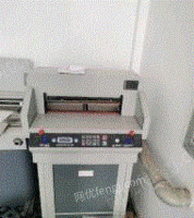 山东烟台二手胶装机，裁纸机，八成新，低价出售