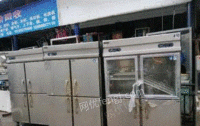 山东青岛四门六门冷冻柜，冷冻工作台，全钢铜管，等等厨房设备出售