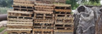 辽宁鞍山出售一批杨木托盘大的110x110+100x120 小的90x90，
