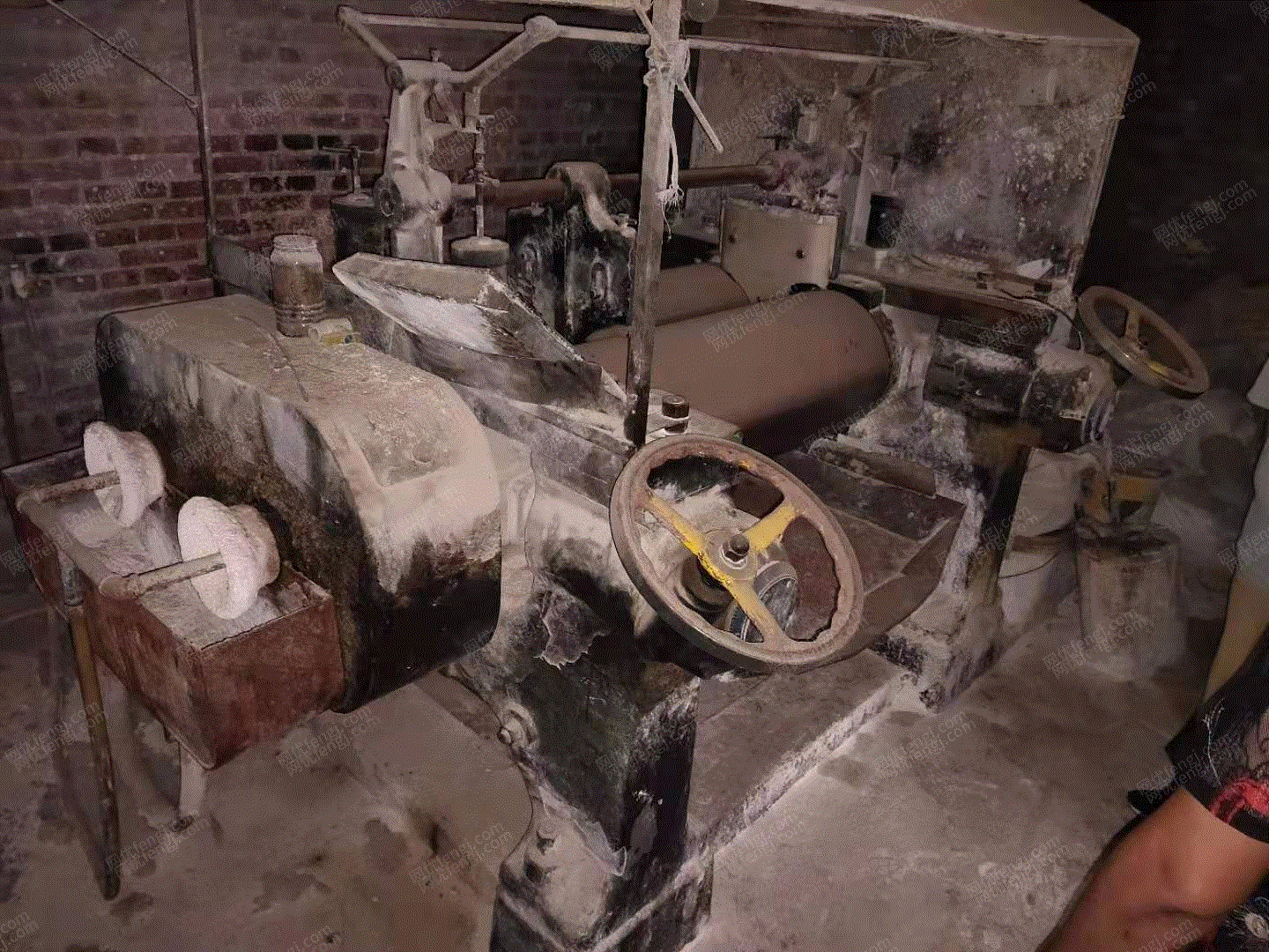 二手炼胶机出售