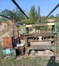 内蒙古鄂尔多斯出售工字砖液压砖机