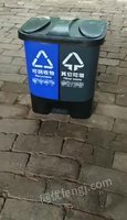 献县瑞达家用厨房双色塑料脚踏分类垃圾桶