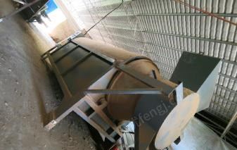 重庆彭水区出售电热型木屑烘干机	高1.8，直径1.5。长5米  时产一吨  看货议价. 