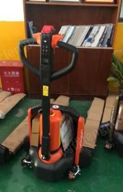 北京顺义区出售一批空压机、新能源叉车