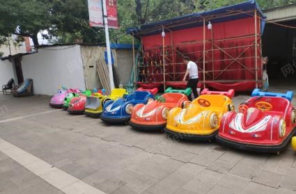 云南昆明广场亲子娱乐车12辆在位出售
