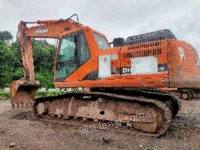 出售正版斗山225-9挖掘机车况性能不考虑，自用干活机