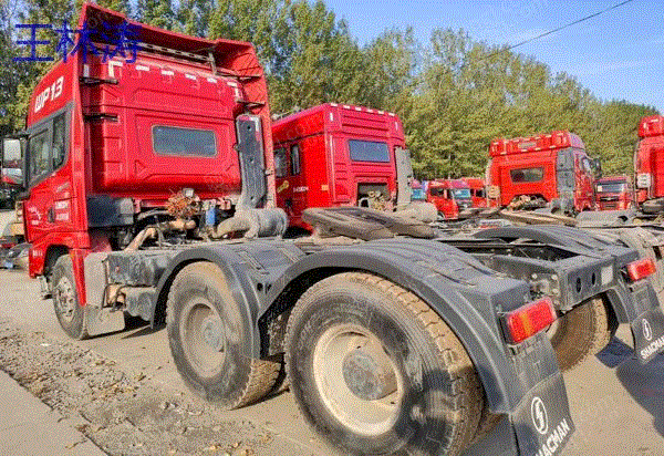 市场库存转让19年陕汽德龙X3000国五轻体 550马力免费转户可按揭