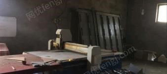 内蒙古巴彦淖尔出售 玻璃切割台链条9磨头斜边机