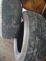 山西省垣曲县出售废旧轮胎4个
