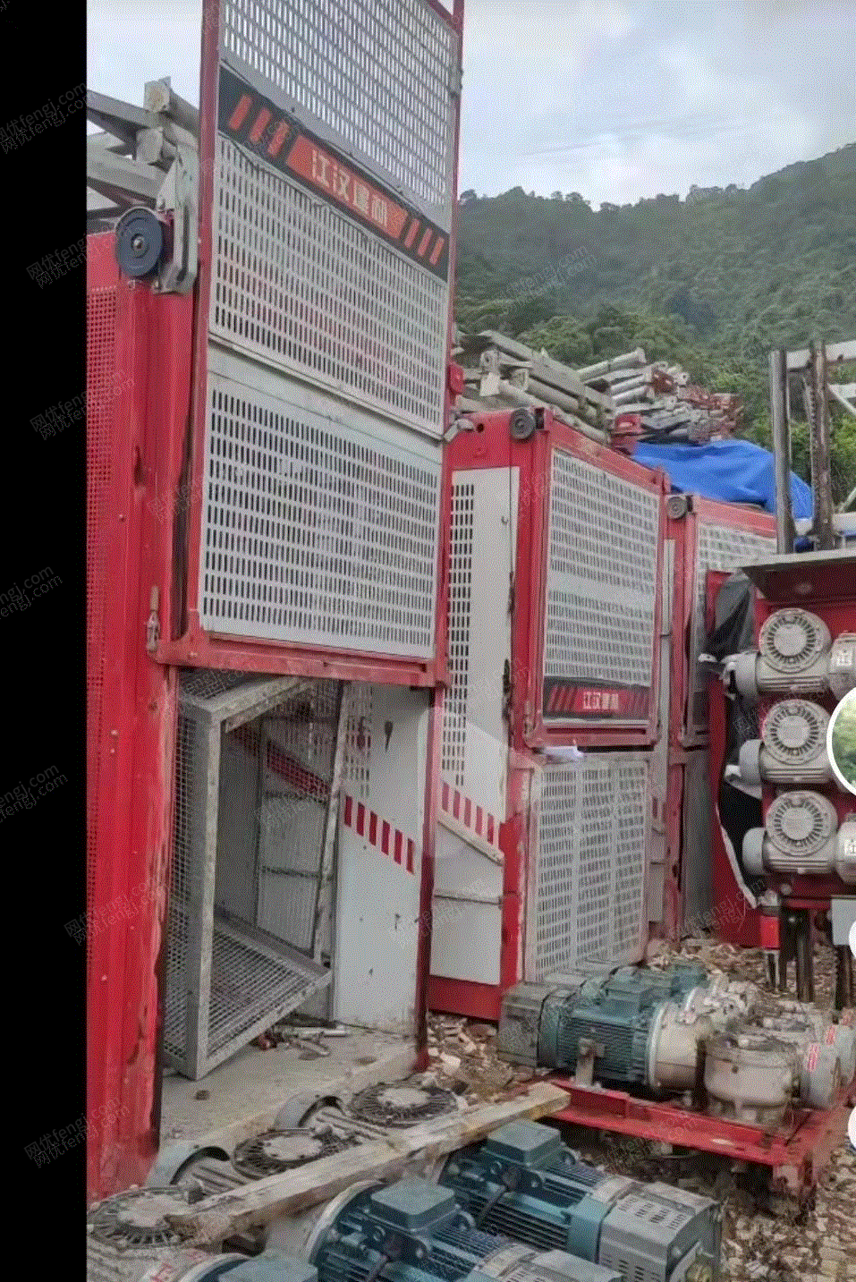 二手建筑施工電梯出售
