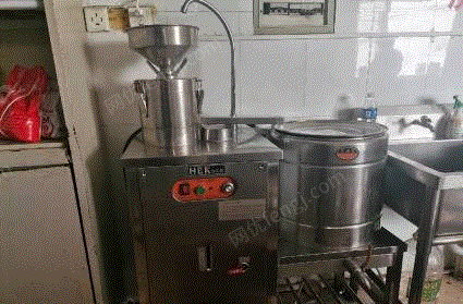 内蒙古赤峰商用多功能豆浆豆腐脑一体机，蒸汽煮浆，浆渣分离机。九九成新出售