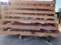上海长期回收包装木箱，木托盘，塑料托盘，方木