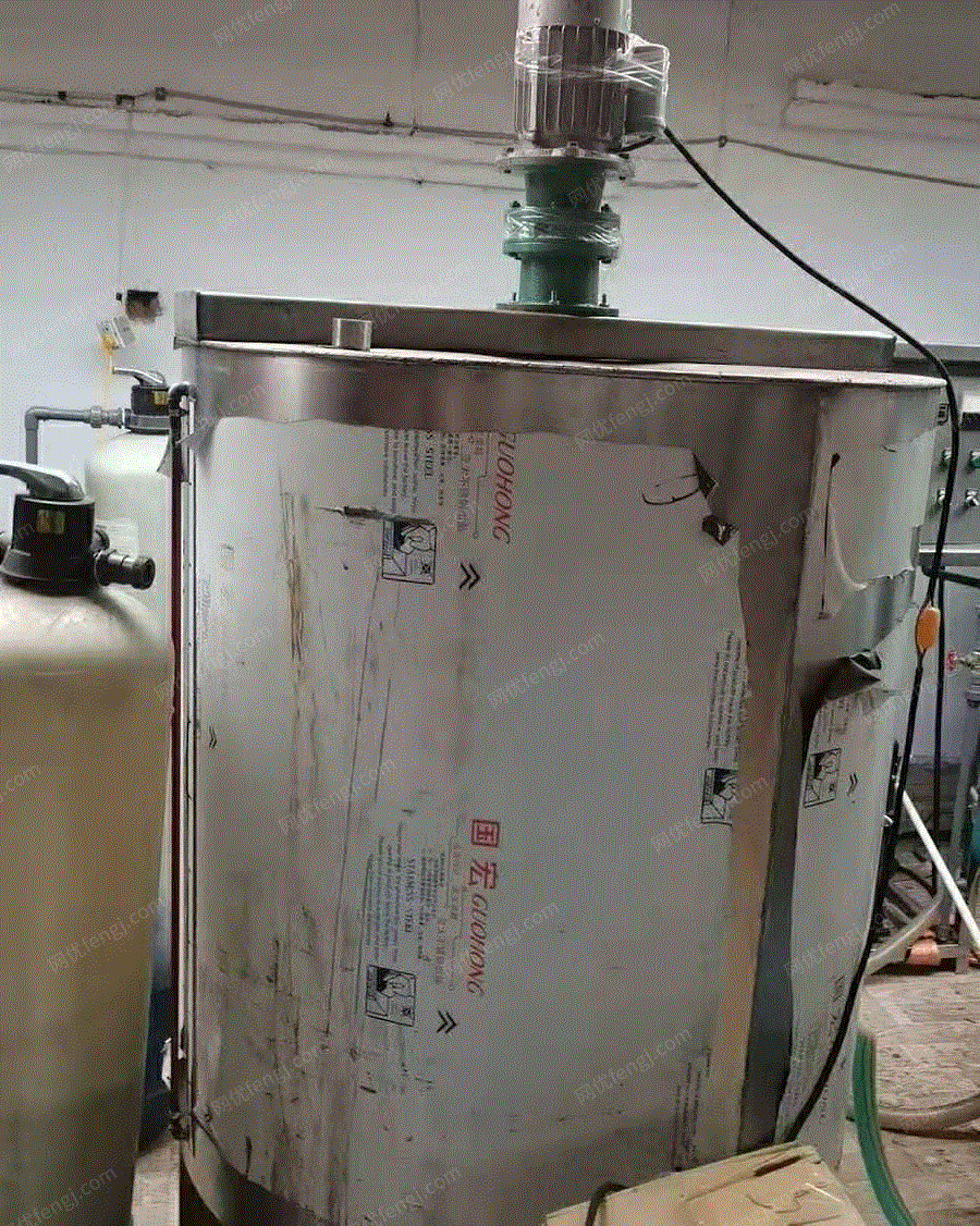 天津武清区出售闲置尿素，玻璃水制作机器  买了一二年,没怎么使用,3吨/天,能正常使用,看货议价.