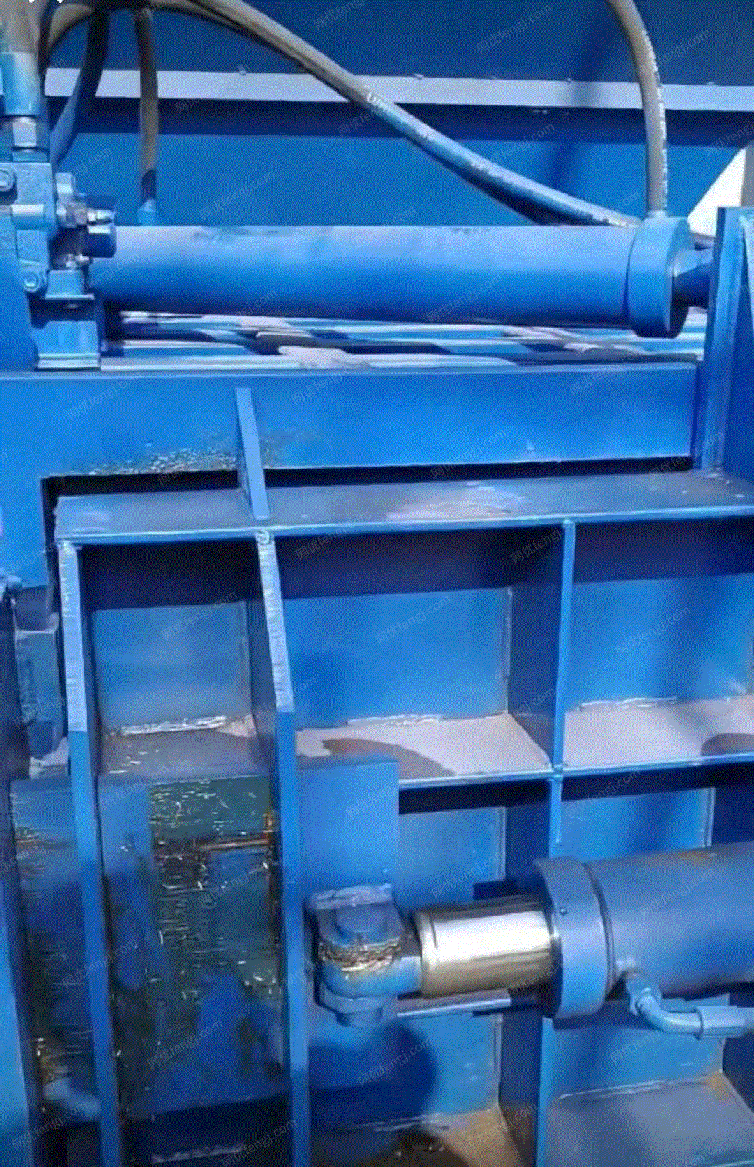安徽马鞍山出售江苏产闲置120吨卧式打包机 (废纸废塑料都能用) 用了几个月,能正常使用,看货议价.