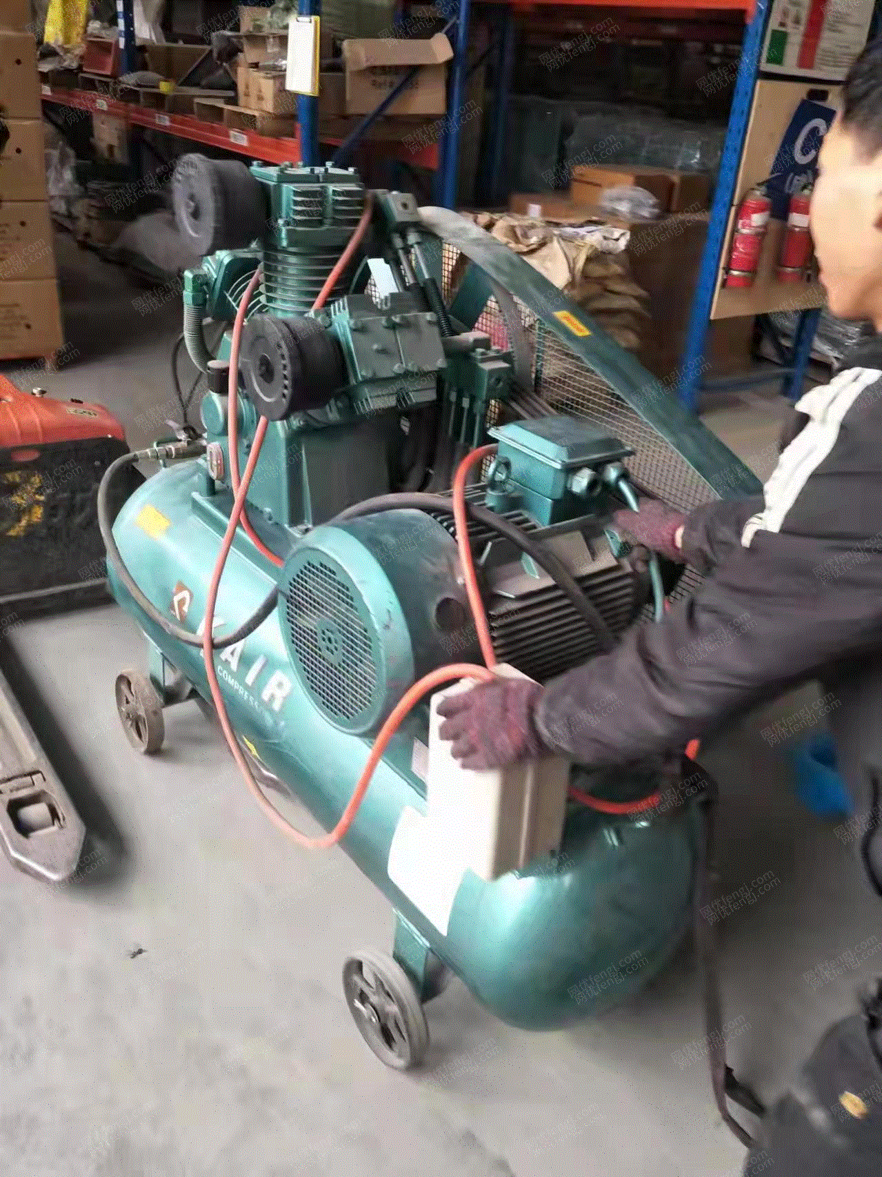 二手吹瓶機出售