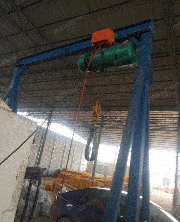 广西南宁转让闲置3吨电动移动龙门架吊