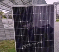 大量回收太阳能光伏板