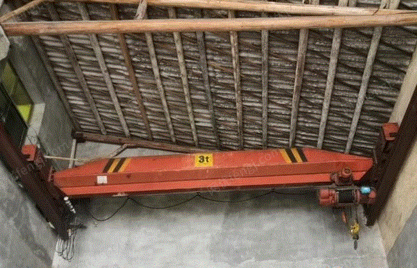 湖南岳阳转让二手3吨行车轨道长15米,宽6米,可载重3吨