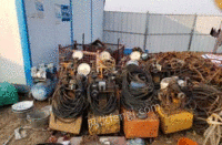 浙江台州挂篮上的四百吨千斤顶，油泵，油顶，葫芦，压浆设备等出售