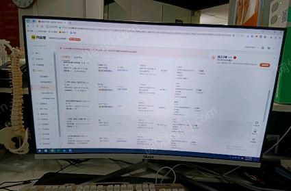 上海普陀区因店转租出去，低价出售十成新电脑，用了一个星期