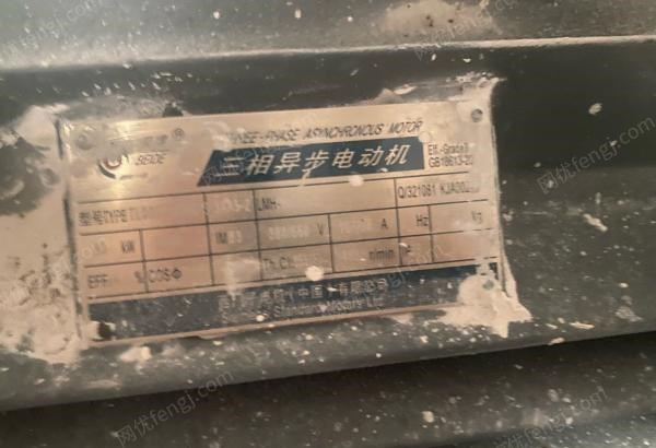 天津北辰区出售雷蒙磨粉碎机95新，产量8-12吨左右，用了几个月