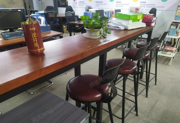 湖北武汉急着出售茶艺桌椅一套，全木材料