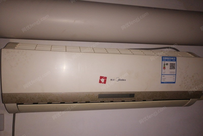 广西桂林公司倒闭，美的大一匹冷暖挂机空调低价出售