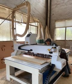 安徽黄山家具厂转行，闲置9成新2020年雕刻机，多片锯，砂光机，压刨，平刨，木屑机及配套设施转让