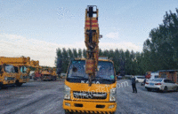 北京昌平区转让21年凯马10吨吊车