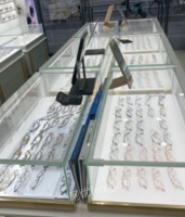 浙江台州因眼镜店不做了，设备出售