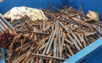 Guangxi Laibin recycles a large number of small waste and waste steel bars