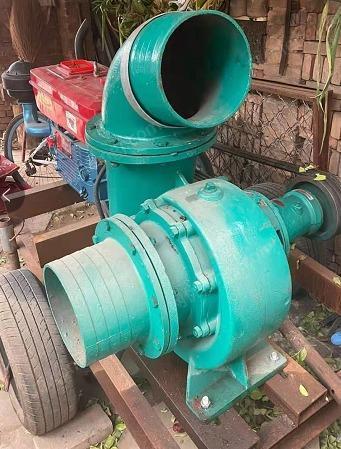 出售闲置柴油发动机抽水泵 马力足 口径大 带六米长抽水管