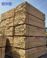Dongguan recycles a large number of wood squares and templates from construction sites