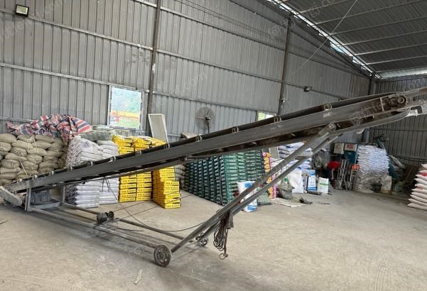陕西安康移动升降皮带输送机出售，槽钢，长7.5米