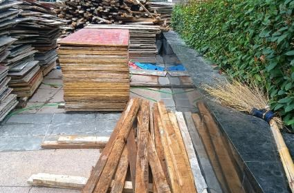 上海浦东新区出售二手工地使用方木（3米左右），模板