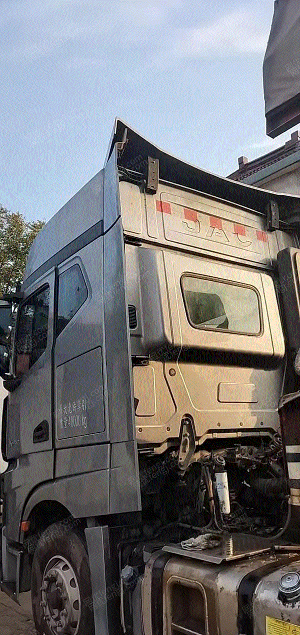 自卸车/翻斗车出售