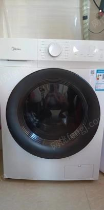 云南昆明出售美的九成新滚筒洗衣机