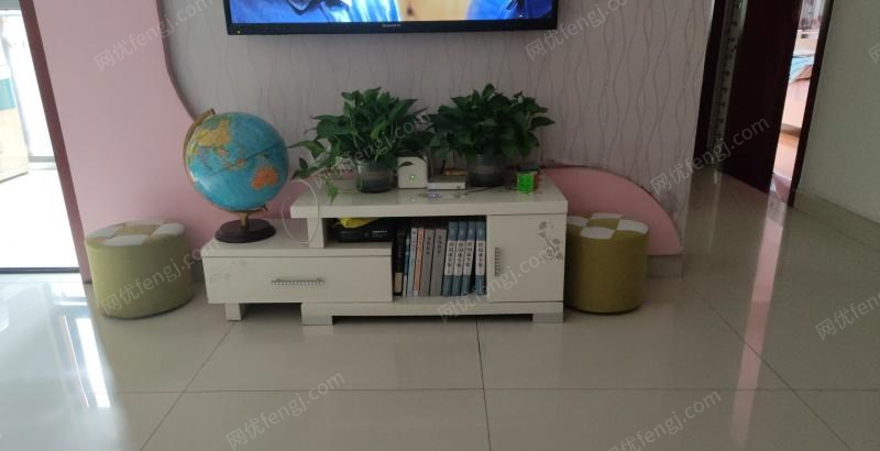 江西南昌家庭自用8成新电视柜低价出售