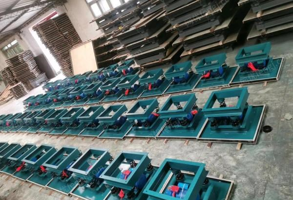 河北沧州出售集装箱、锚杆拉拔仪、震动台、路强仪、留样桶、天平、含气量、电子天平