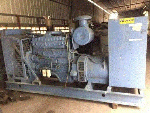 中古カミングス300キロワット発電機を回収