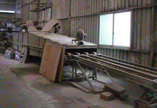 The whole equipment of the national long-term recycling wood factory