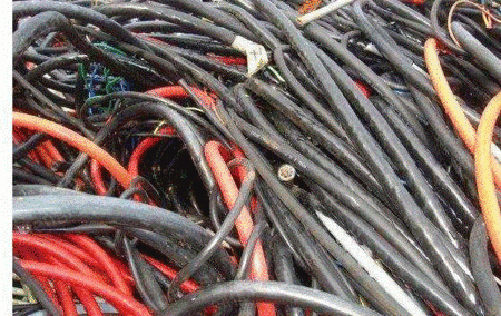 広東地区、長年高値で電線?ケーブルを大量回収