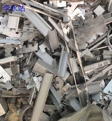 Guangdong recycles a large amount of waste aluminum, mechanical raw aluminum